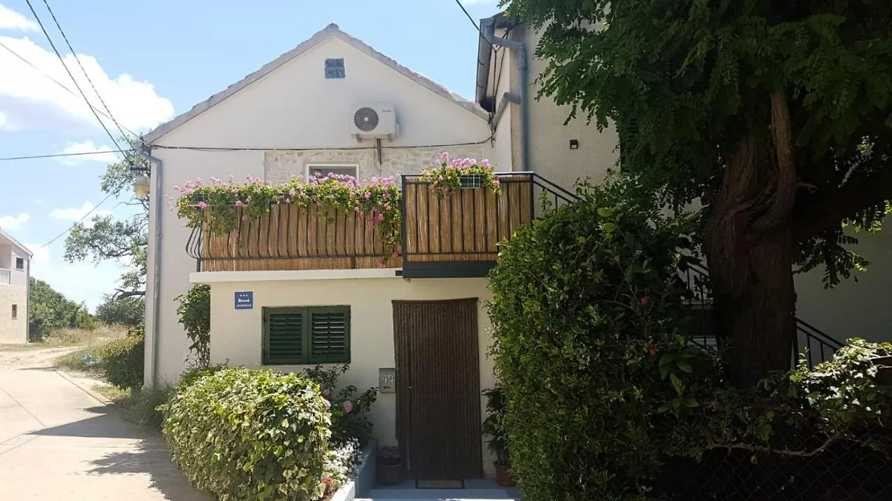 Apartman Martina  Sveti Filip i Jakov